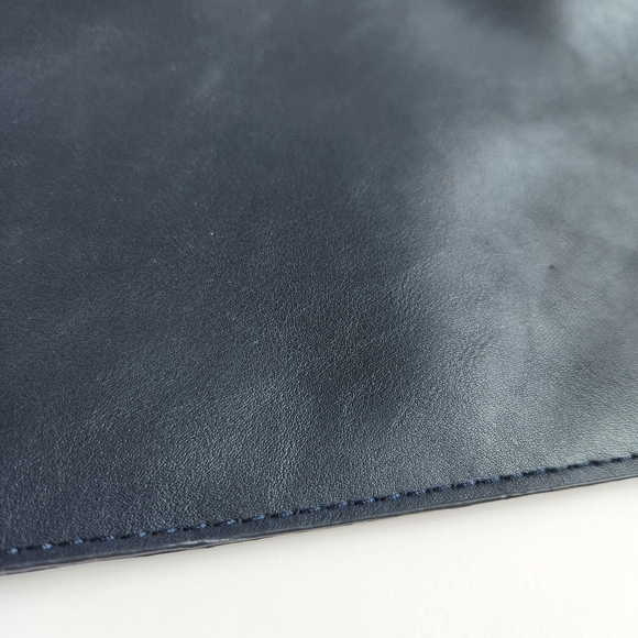 Savanna Genuine Leather Navy Wristlet Pouch Bag Zipper Soft New With Tags - Picture 7 of 15